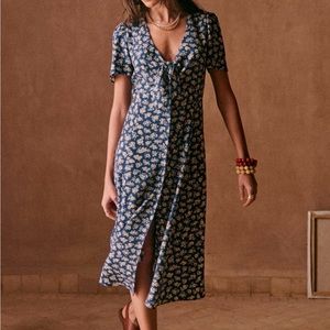 Sézane Ophelia Cara Print Dress blue cream floral tie knot 💙 🤍